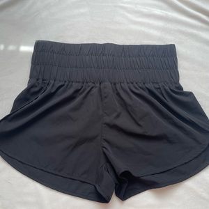 Women’s Free People *inspired* athletic shorts size L